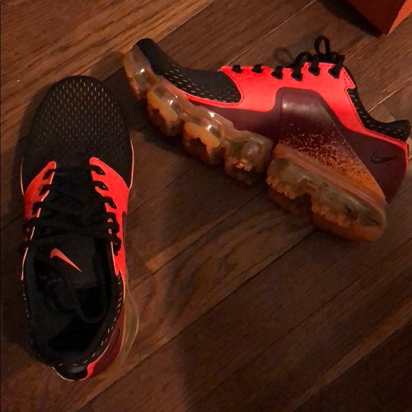 Nike Vapormax - Picture 3 of 5